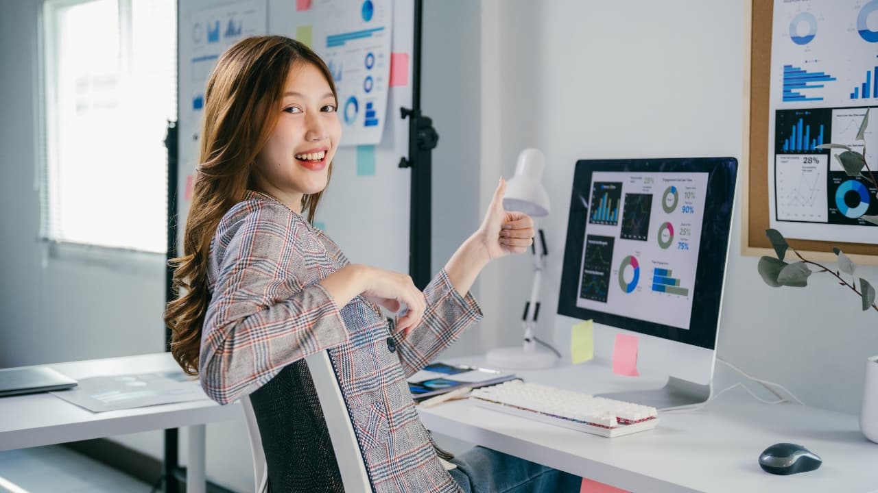 ทำไมเด็กจบใหม่หลายคนเปลี่ยนงานเร็ว และควรหลีกเลี่ยงปัญหานี้ยังไง