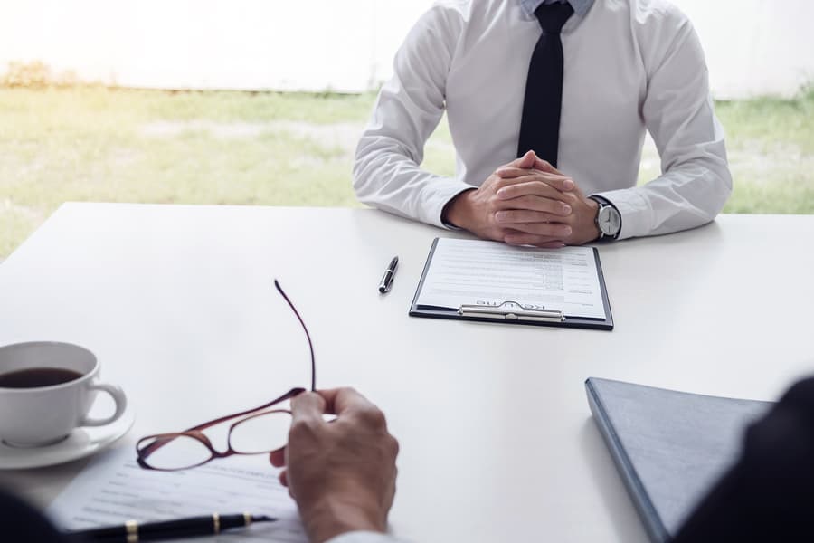 สัญญาณอะไรจาก HR ระหว่างสัมภาษณ์ ที่บอกว่าเรามีโอกาสผ่านรอบนี้หรือไม่