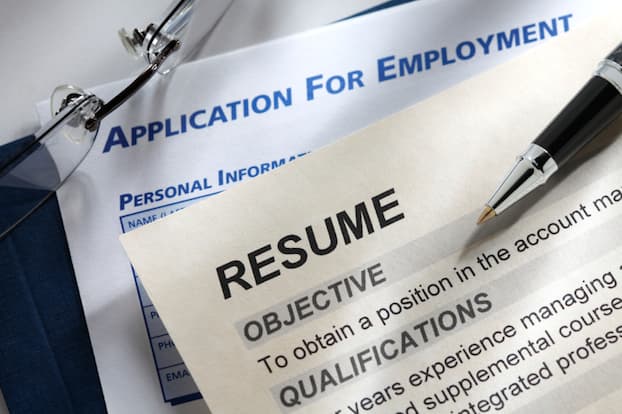 สรุปขั้นตอนสมัครงานให้ได้ผล ตั้งแต่หางาน ยื่นสมัคร สัมภาษณ์ จนถึงวันเริ่มงาน